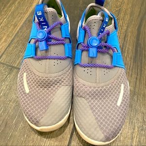 NIKE FREE  youth size 6